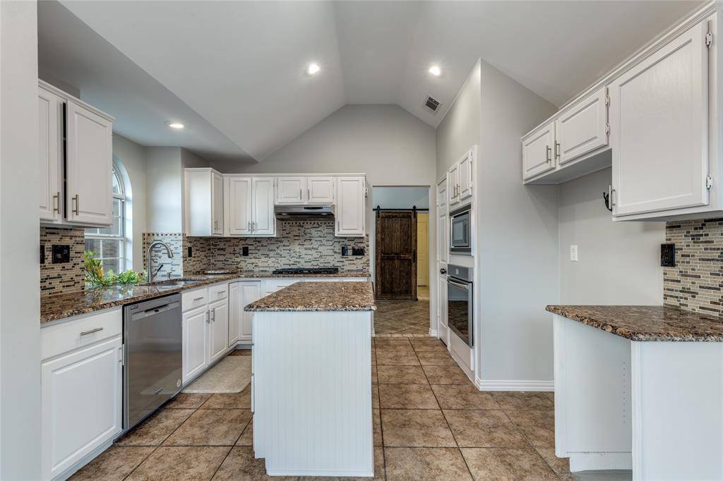 Trophy Club, TX 76262,25 Cimarron Drive