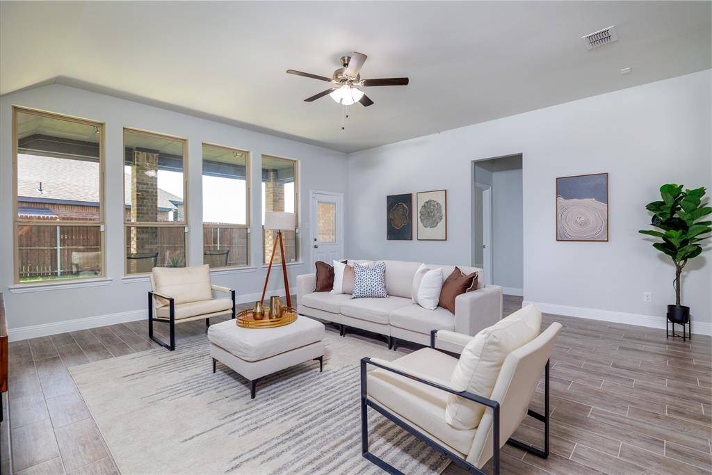 Balch Springs, TX 75181,118 Sycamore Street