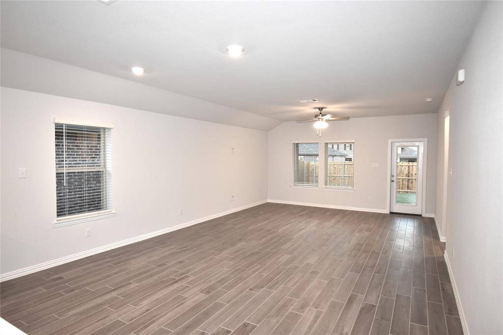 Denton, TX 76207,5408 Locke Drive