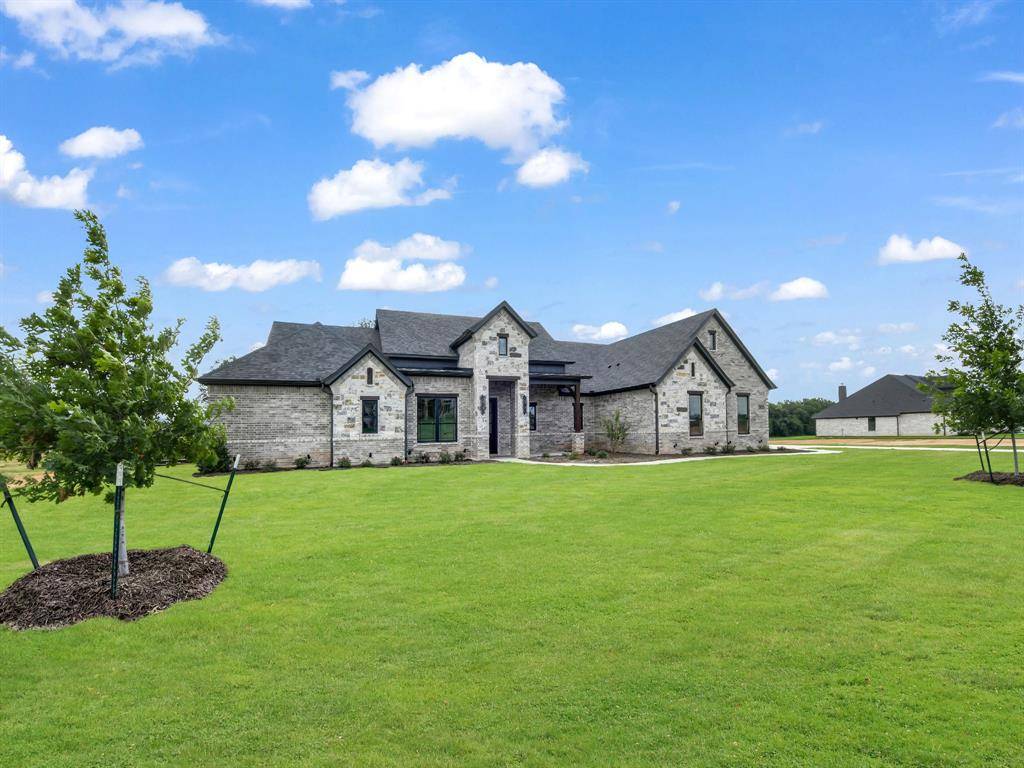 Weatherford, TX 76088,305 Wrangler Court