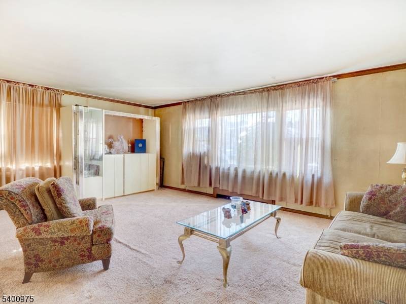 Newark City, NJ 07106,103 Mount Vernon Pl