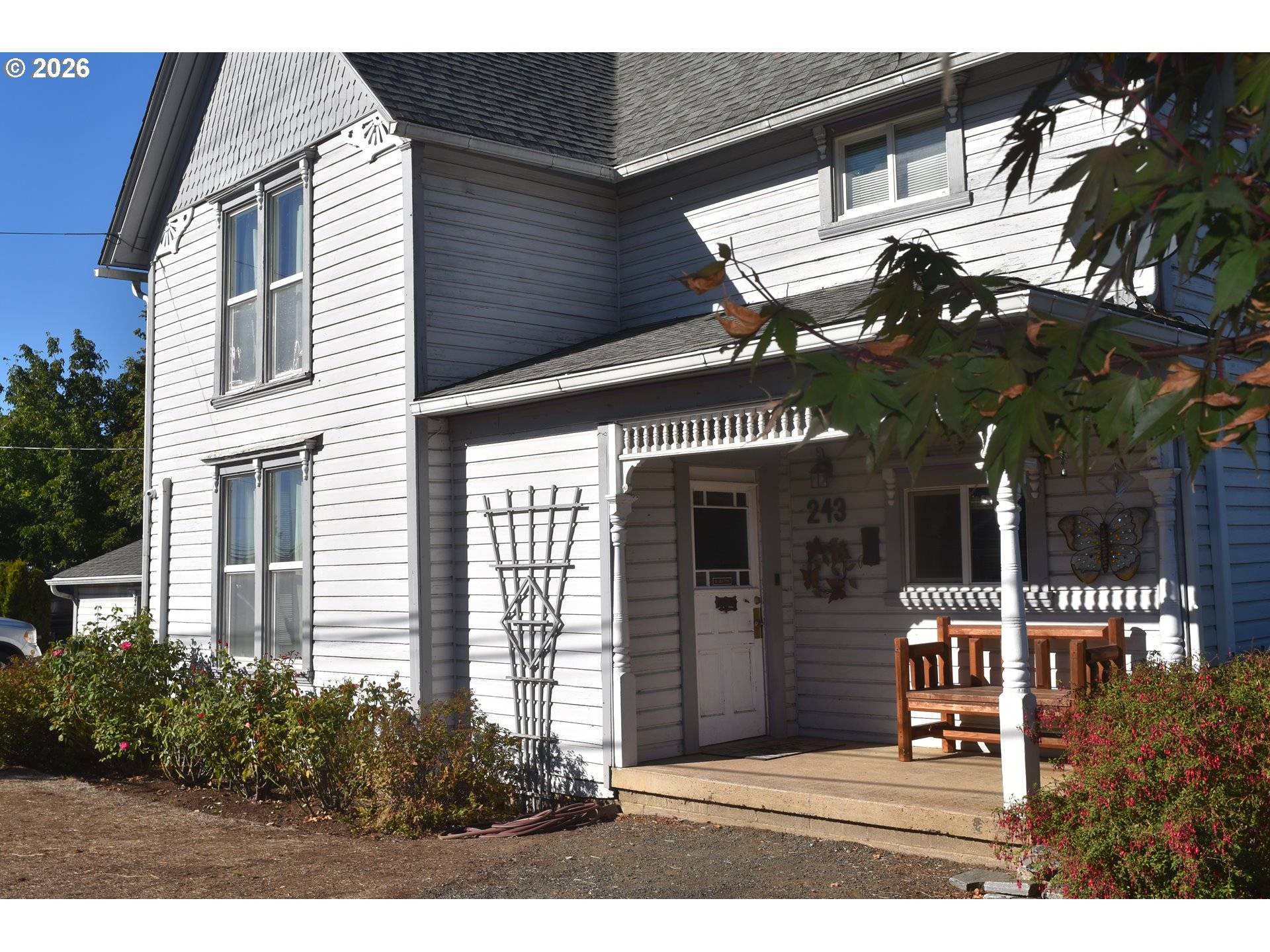 Cottage Grove, OR 97424,243 N LANE ST