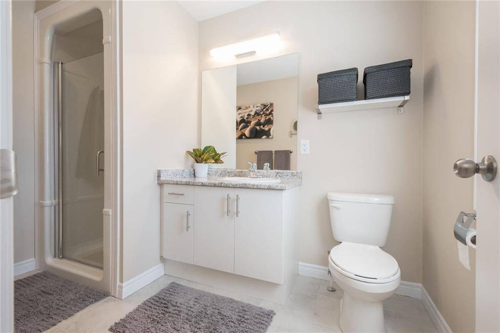 Hamilton, ON L9K 0J9,19 Garlent AVE