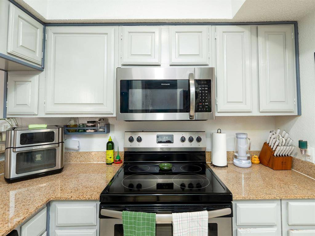 Dallas, TX 75287,18240 Midway Road #205