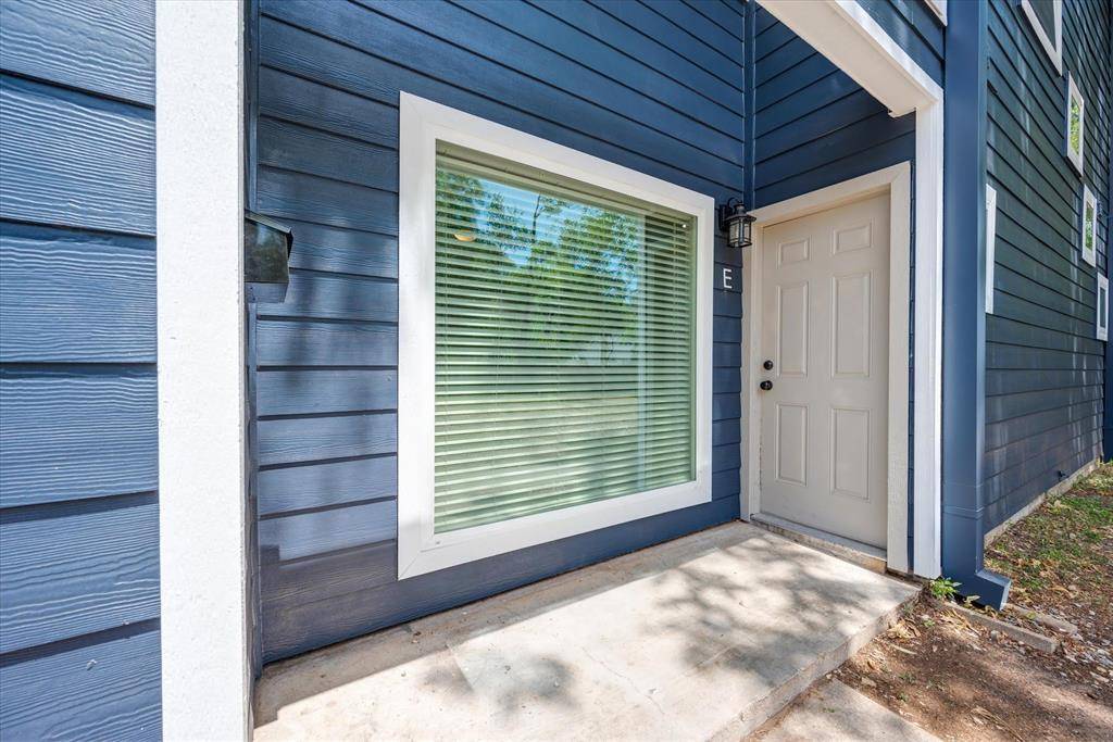 Cleburne, TX 76033,805 W Chambers Street #B