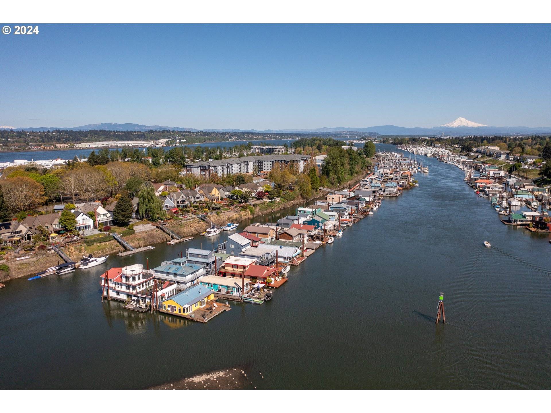 Portland, OR 97217,584 N Tomahawk Island DR