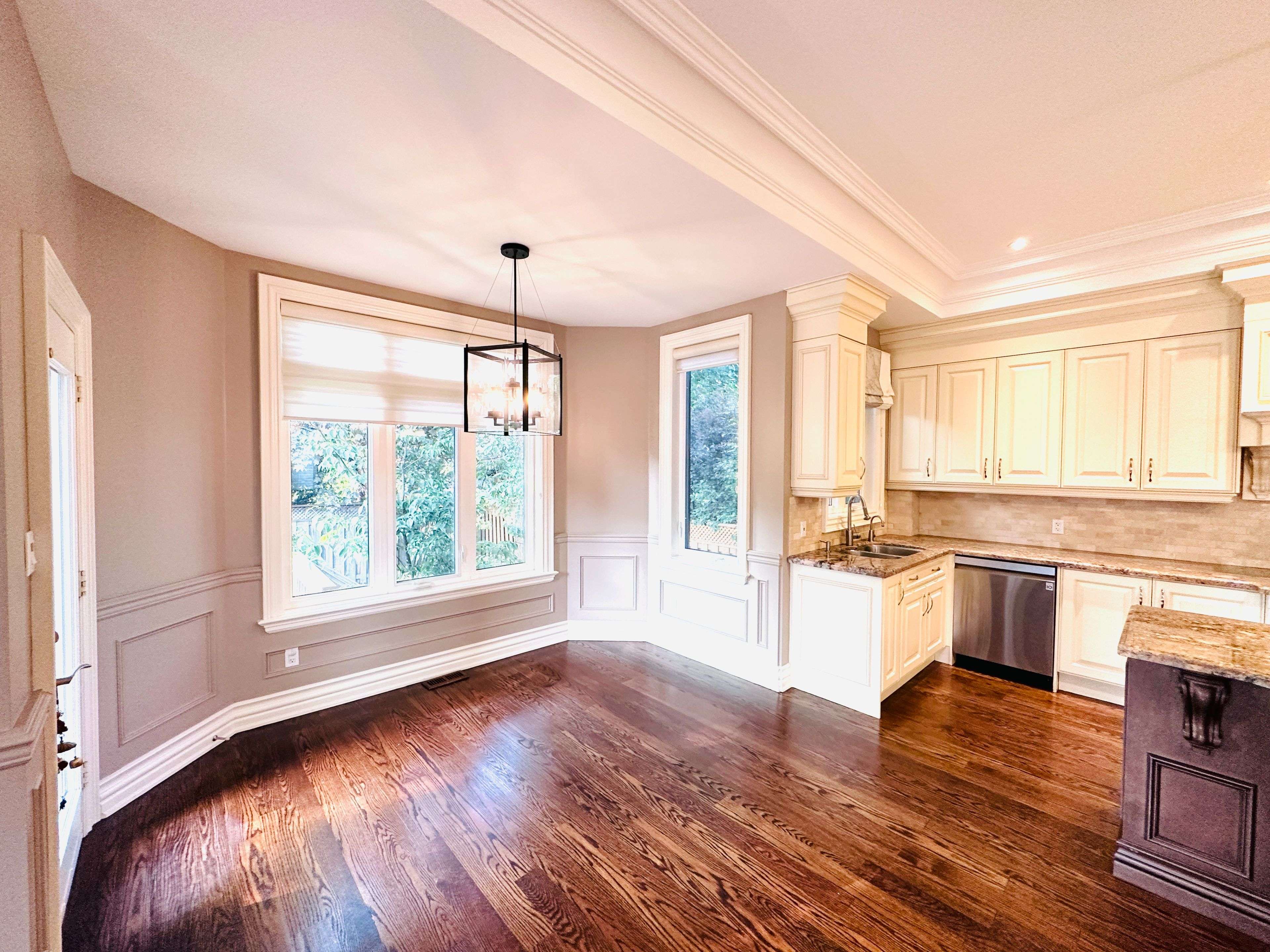 Toronto C04, ON M5M 2A3,546 Melrose AVE