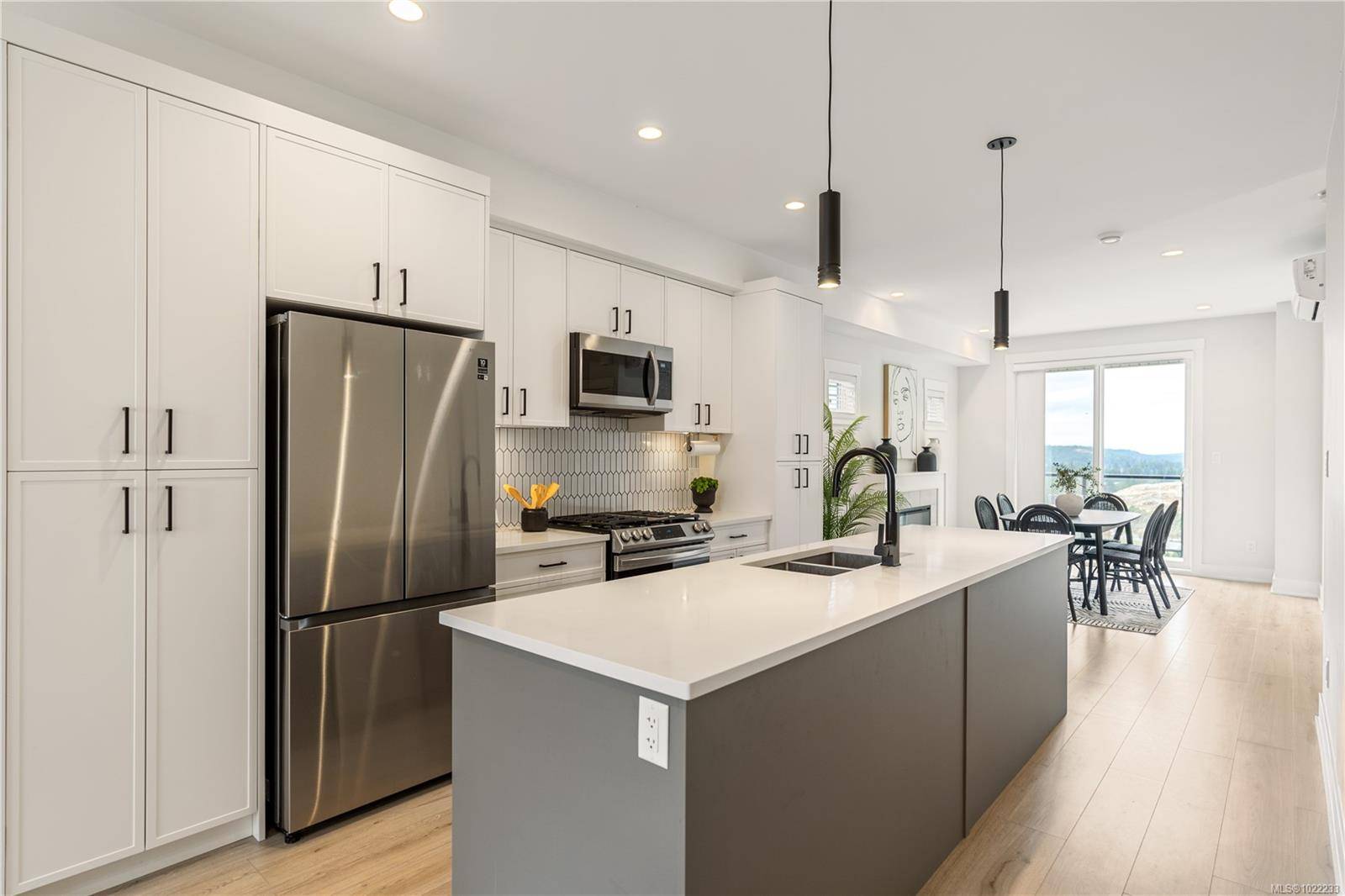 Langford, BC V9B 0Y6,1161 Moonstone Loop