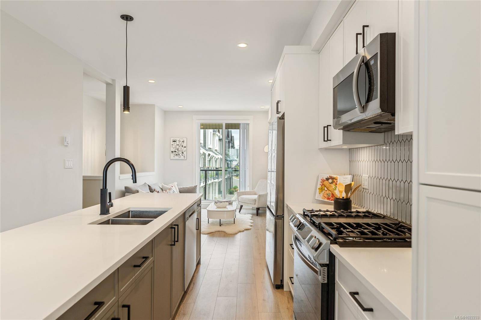 Langford, BC V9B 0Y6,1161 Moonstone Loop