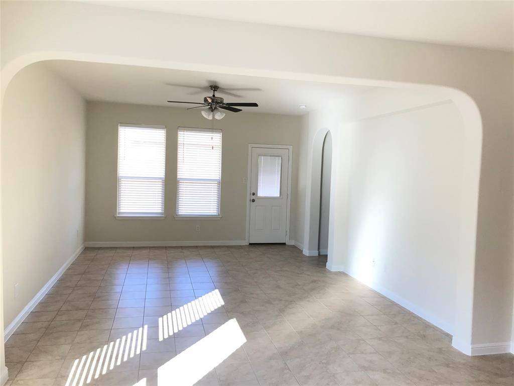 Denton, TX 76210,216 Sunken Meadow Court