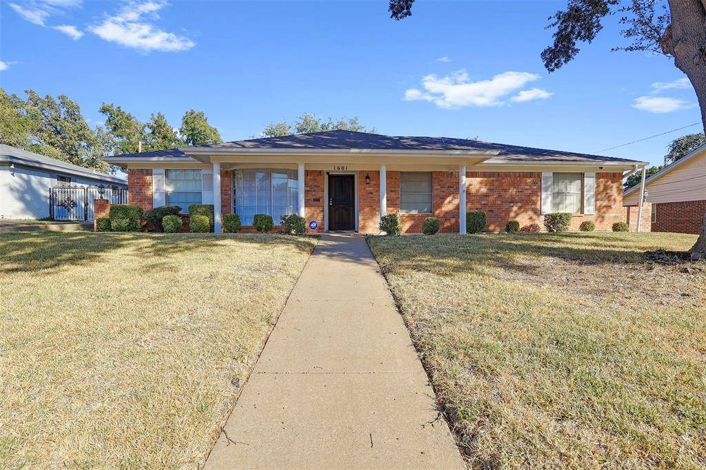 Fort Worth, TX 76112,1601 Meadow Lane Terrace