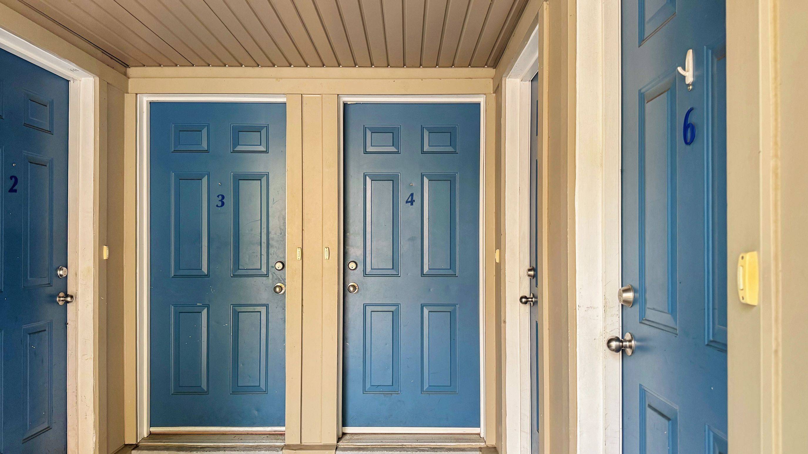 Toronto E01, ON M4M 2S9,74 Munro ST #Unit 4