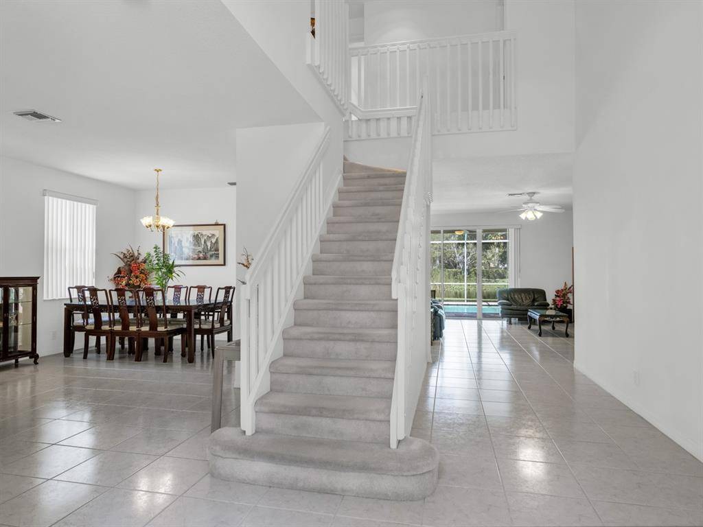 Weston, FL 33331,4032 Pinewood Ln