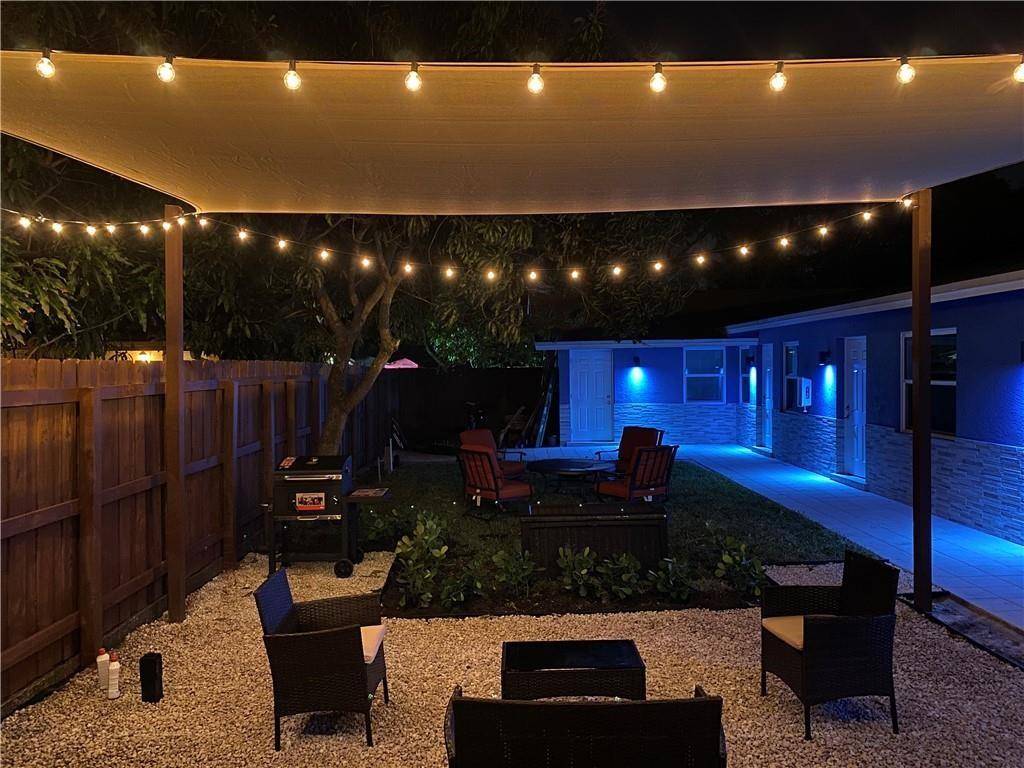 Oakland Park, FL 33334,902 NE 38th St #2B