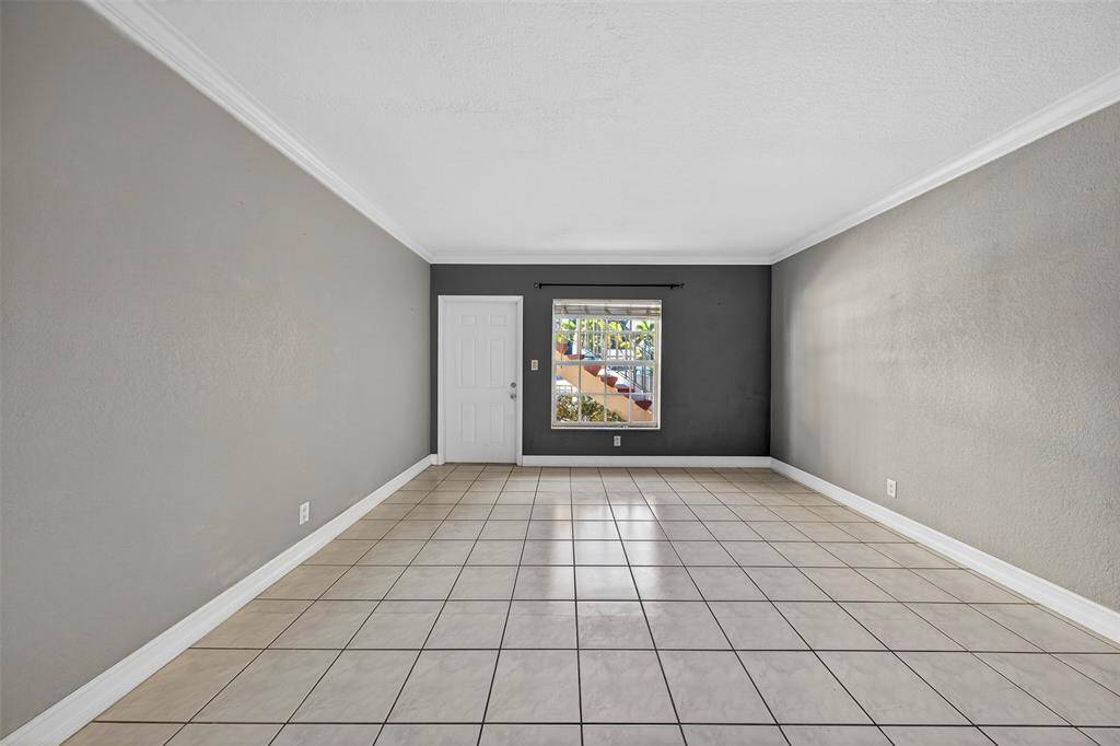 Pompano Beach, FL 33062,3215 NE 15th St #104