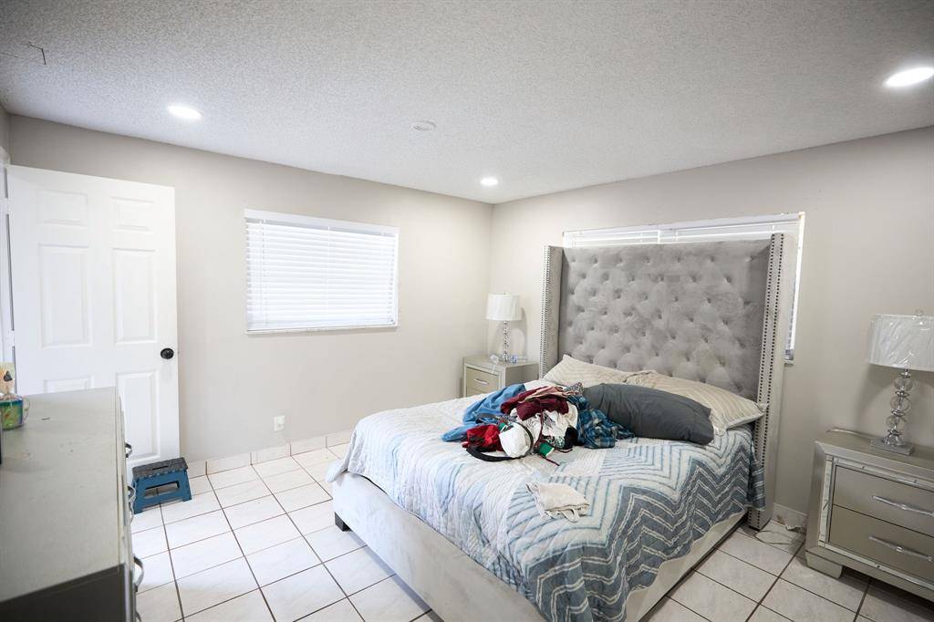 North Lauderdale, FL 33068,6597 Salem ST