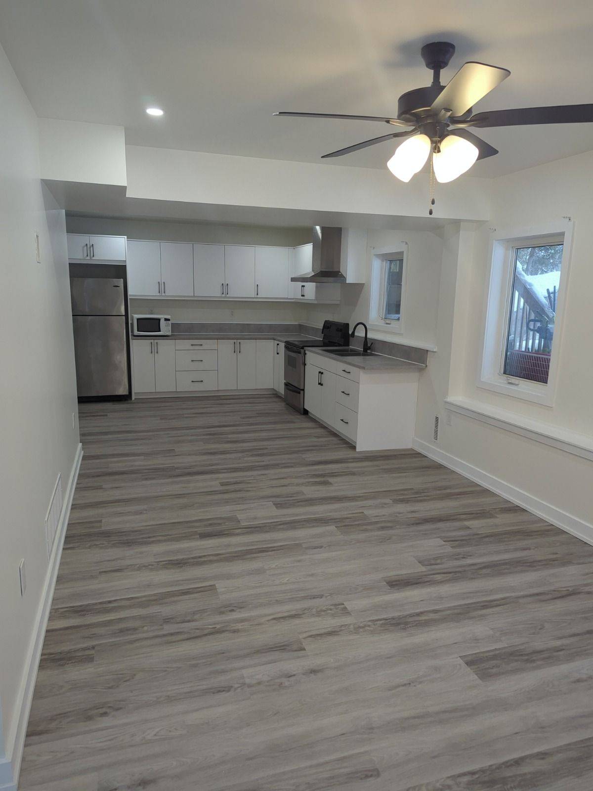 Innisfil, ON L9S 1S4,1757 Wingrove AVE #Lower Unit