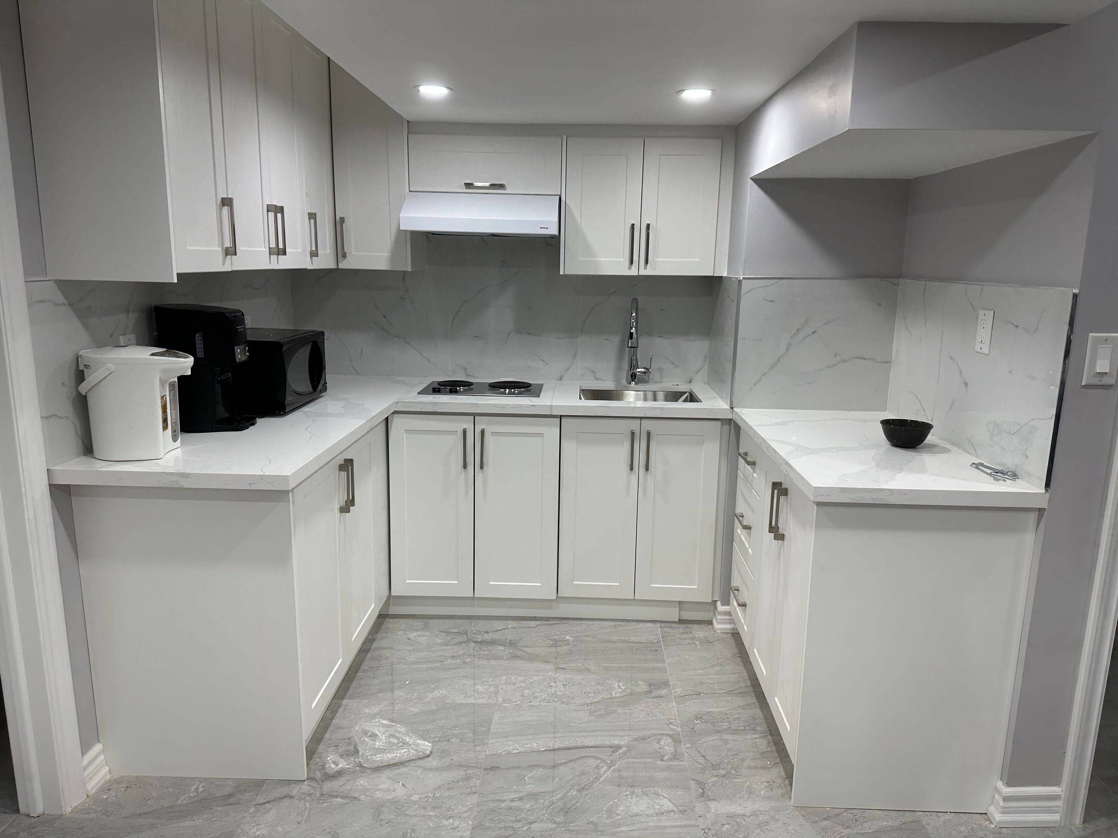 Richmond Hill, ON L4S 1N5,75 MCCAGUE AVE #BSMT