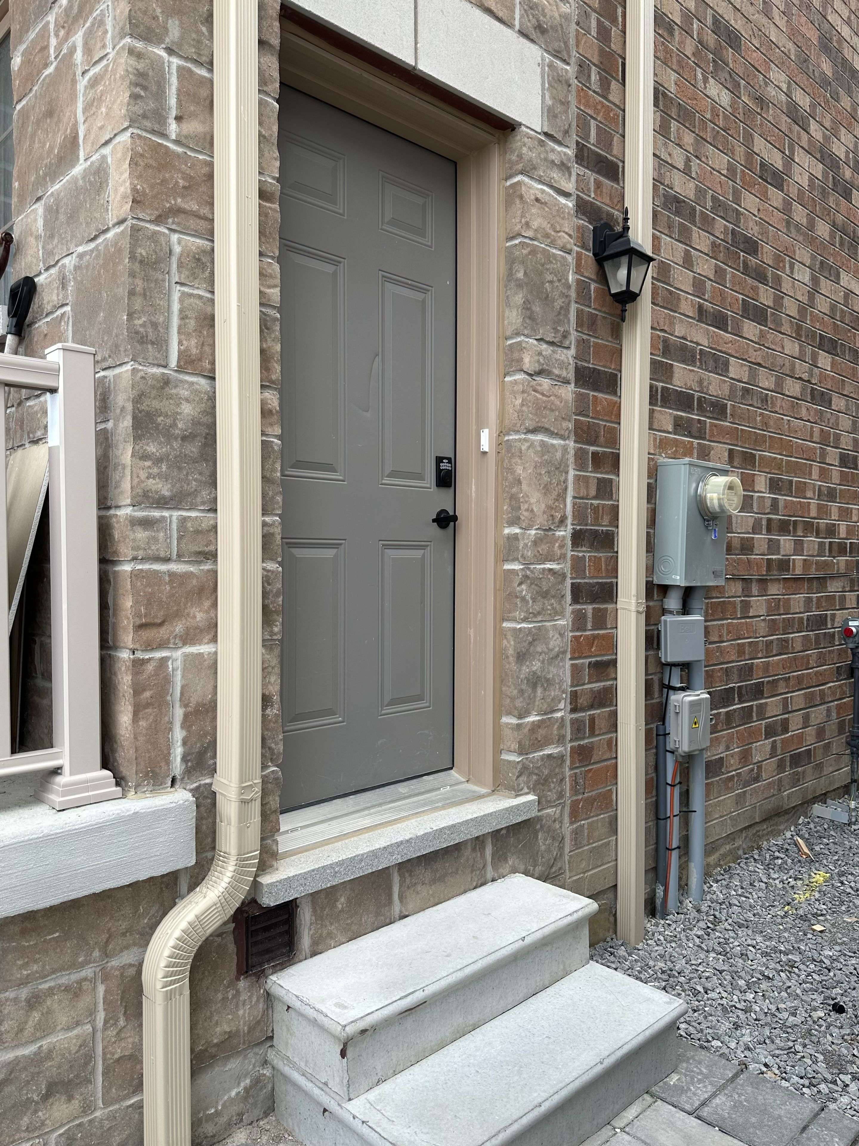 Richmond Hill, ON L4S 1N5,75 MCCAGUE AVE #BSMT