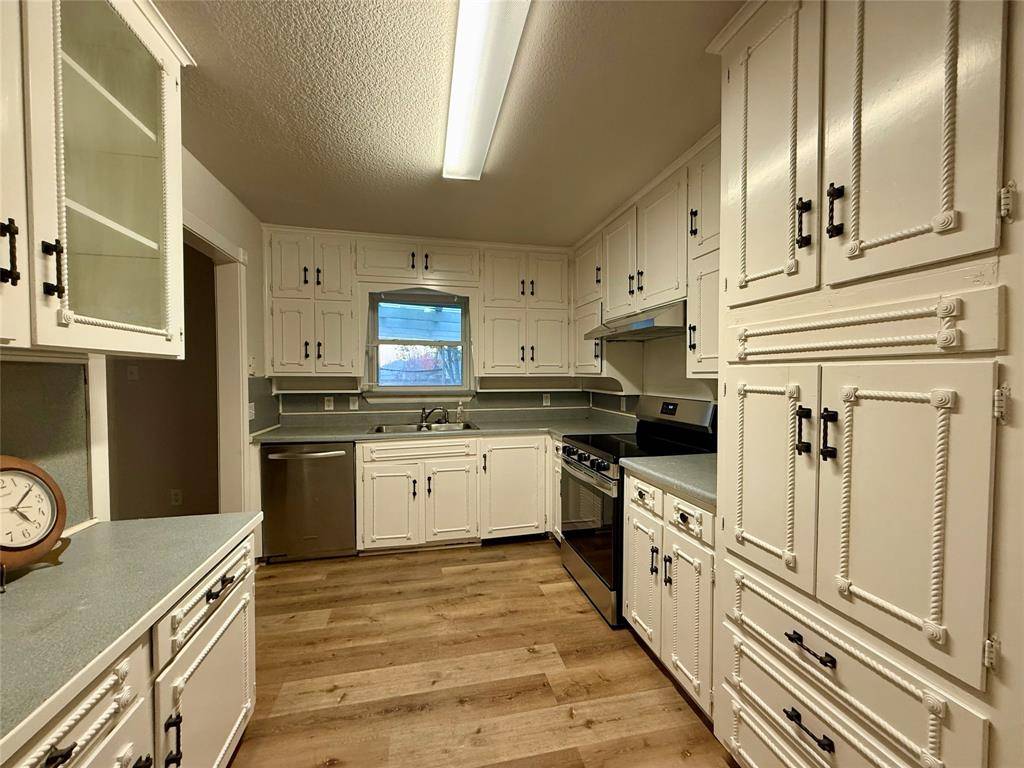 North Richland Hills, TX 76180,5721 Carolyn Drive