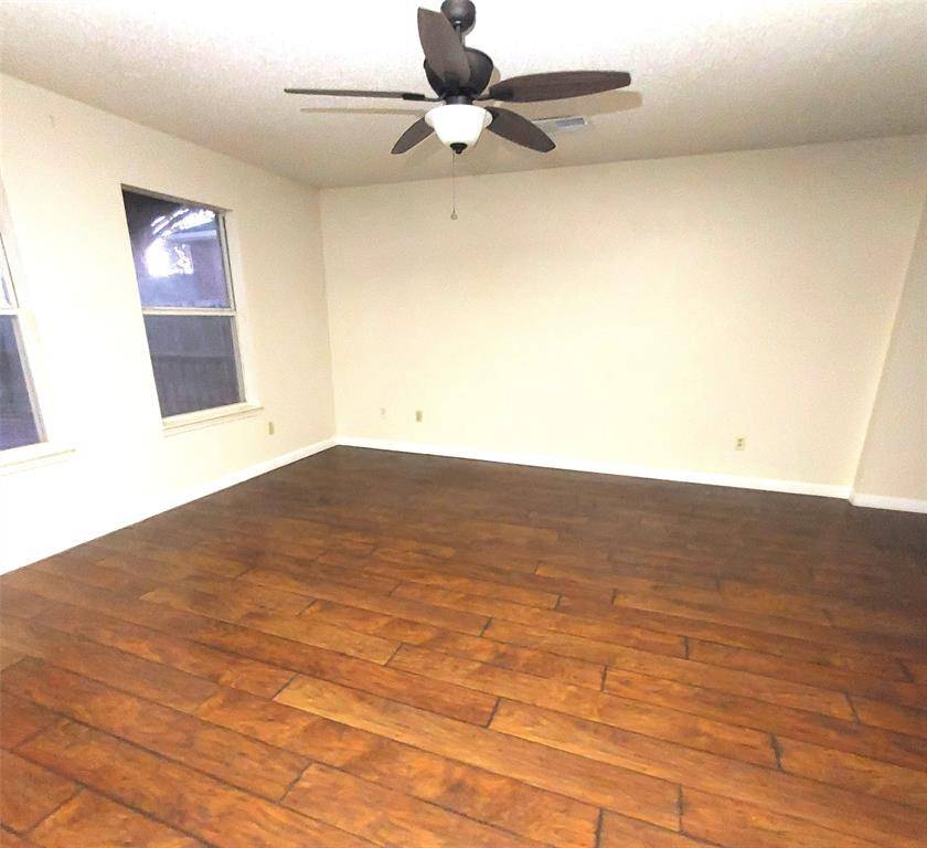 Corinth, TX 76210,2107 Meadowview Drive