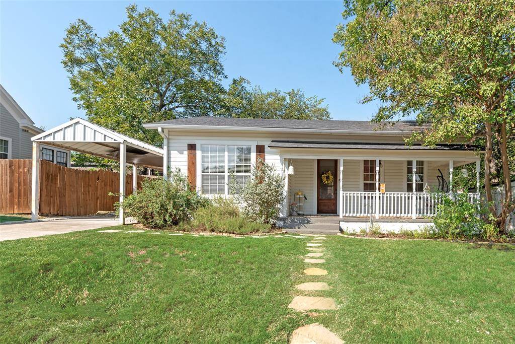 Weatherford, TX 76086,318 S Walnut Street