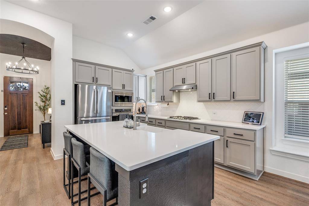 Aubrey, TX 76227,1512 Gelding Drive