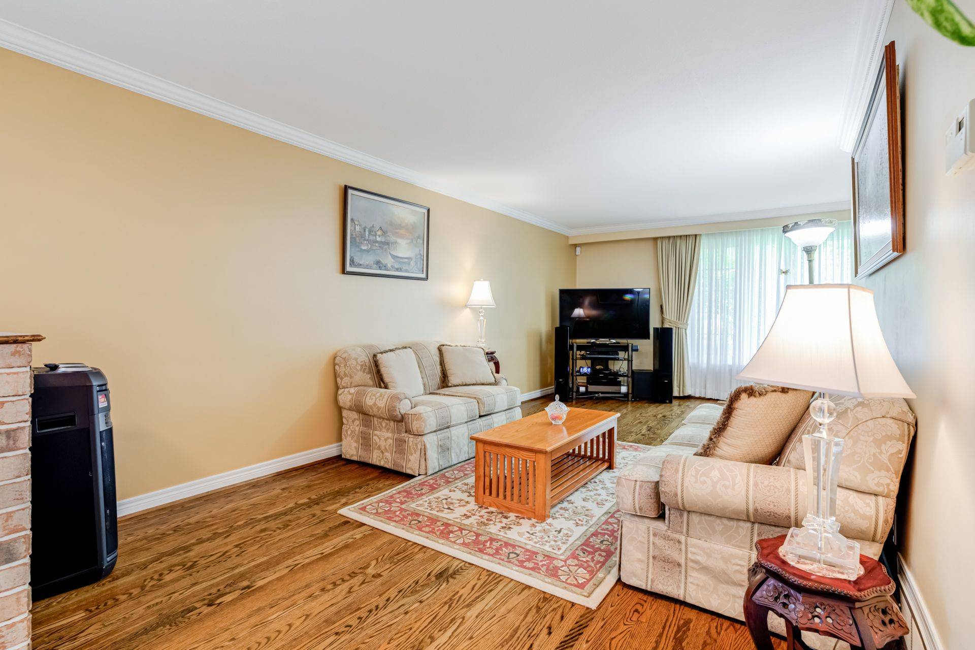 Mississauga, ON L5C 1P9,1192 Chada AVE