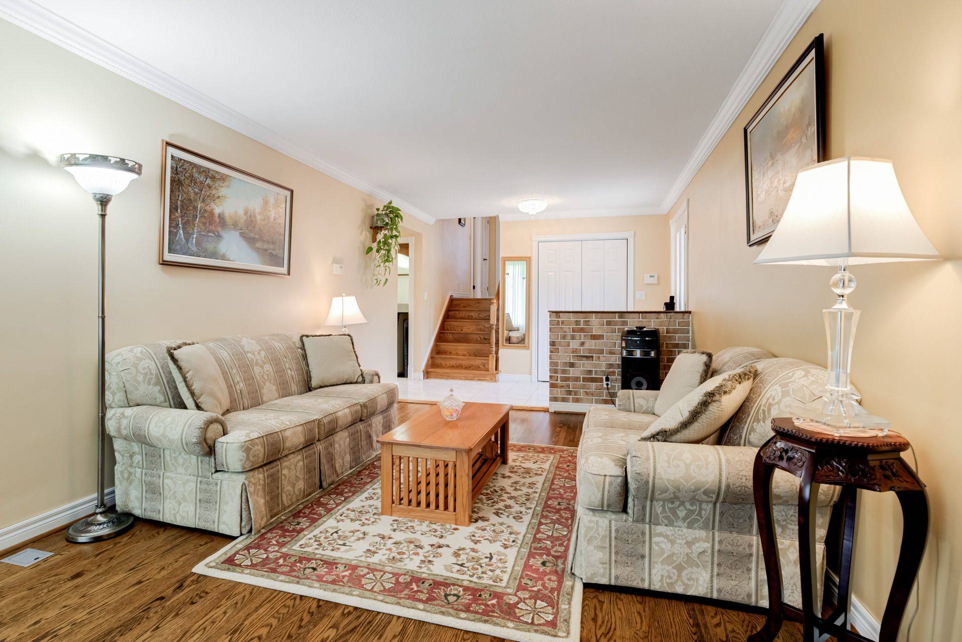 Mississauga, ON L5C 1P9,1192 Chada AVE