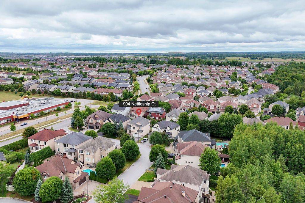 Kanata, ON K2T 0E9,904 Nettleship CT