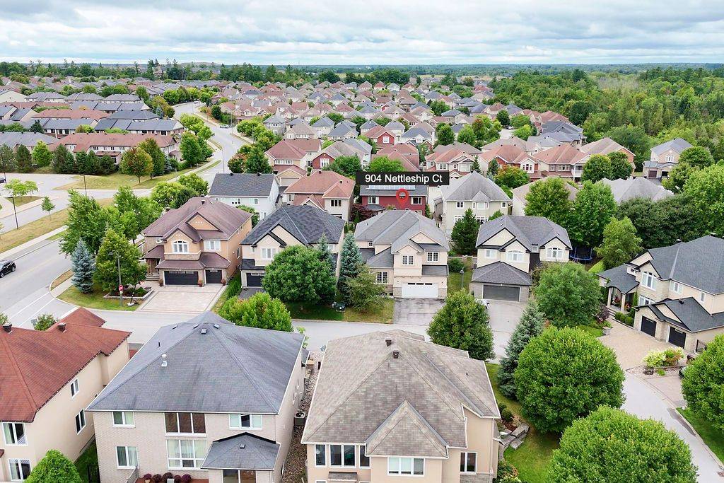 Kanata, ON K2T 0E9,904 Nettleship CT