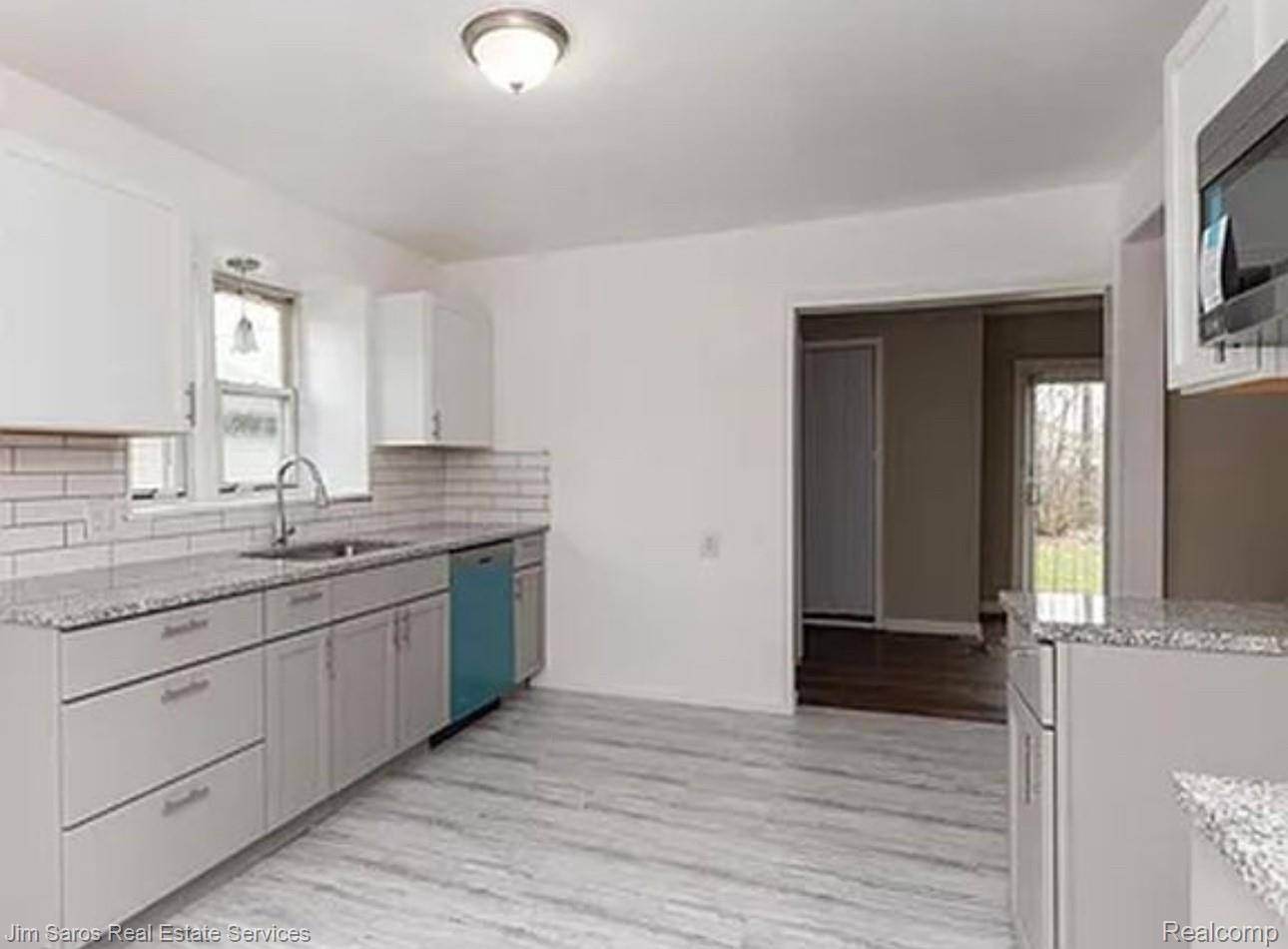 Roseville, MI 48066,25390 Pinehurst ST