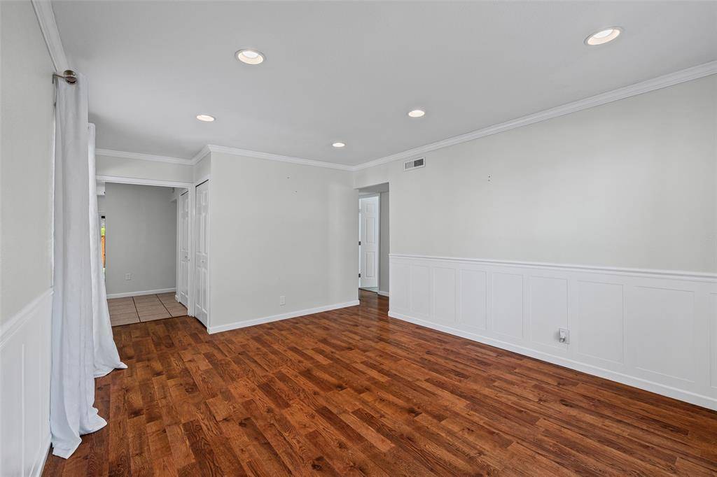 Bedford, TX 76022,49 Coffee Tavern Road