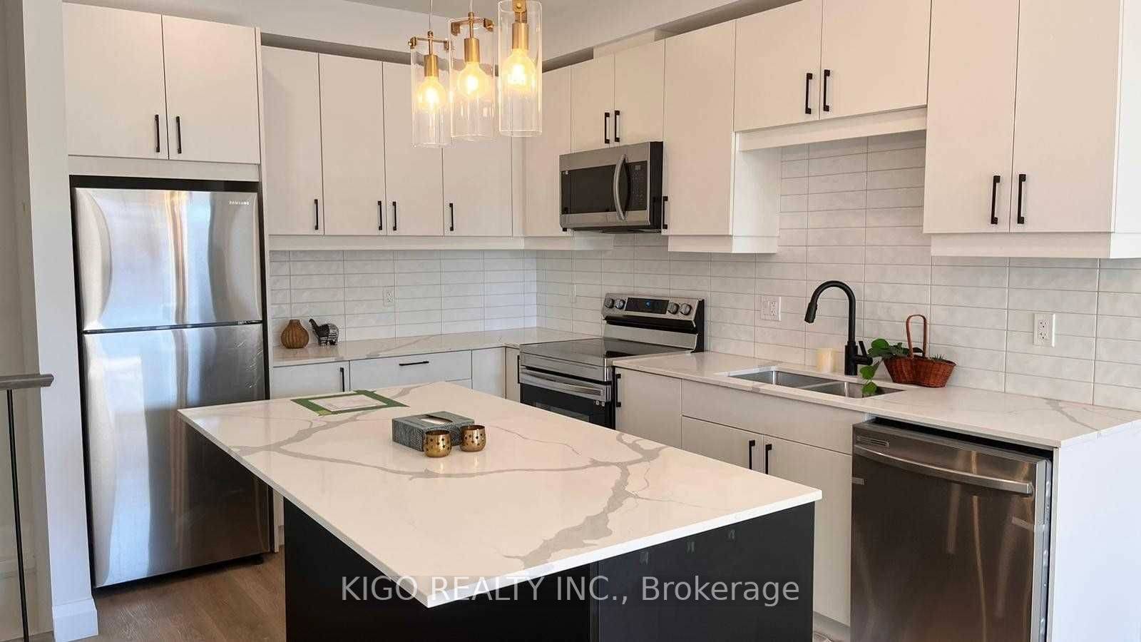 London South, ON N6P 0A3,3900 Savoy ST #71