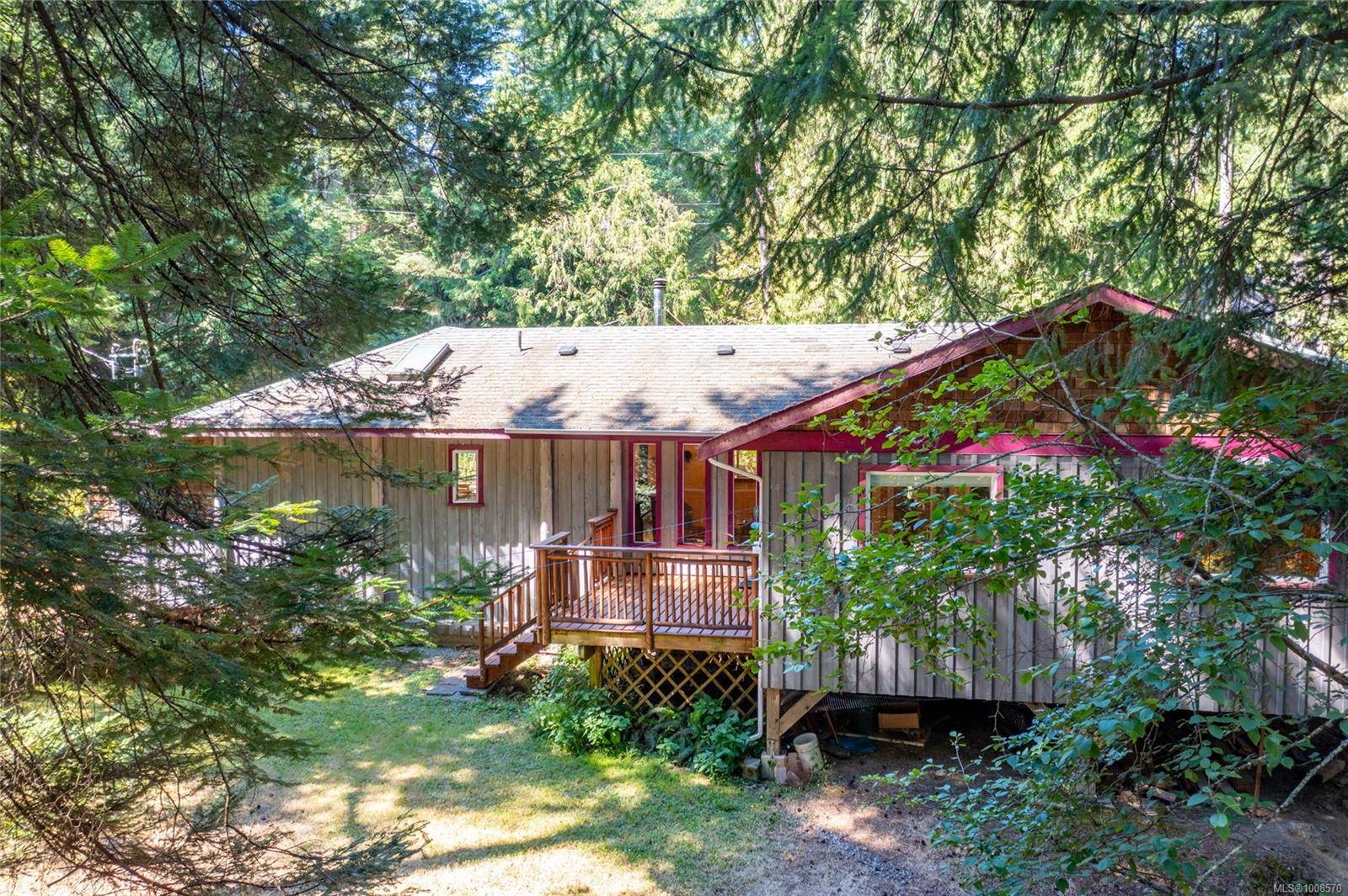 Pender Island, BC V0N 2M0,3708 Starboard Cres