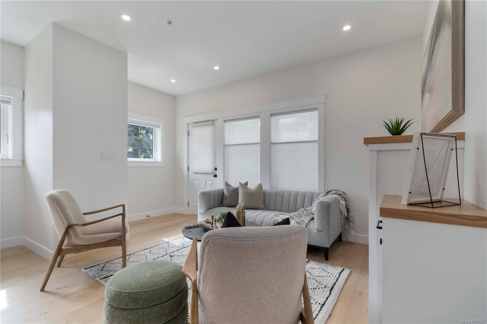 Victoria, BC V9A 2Z5,633 Belton Ave #6