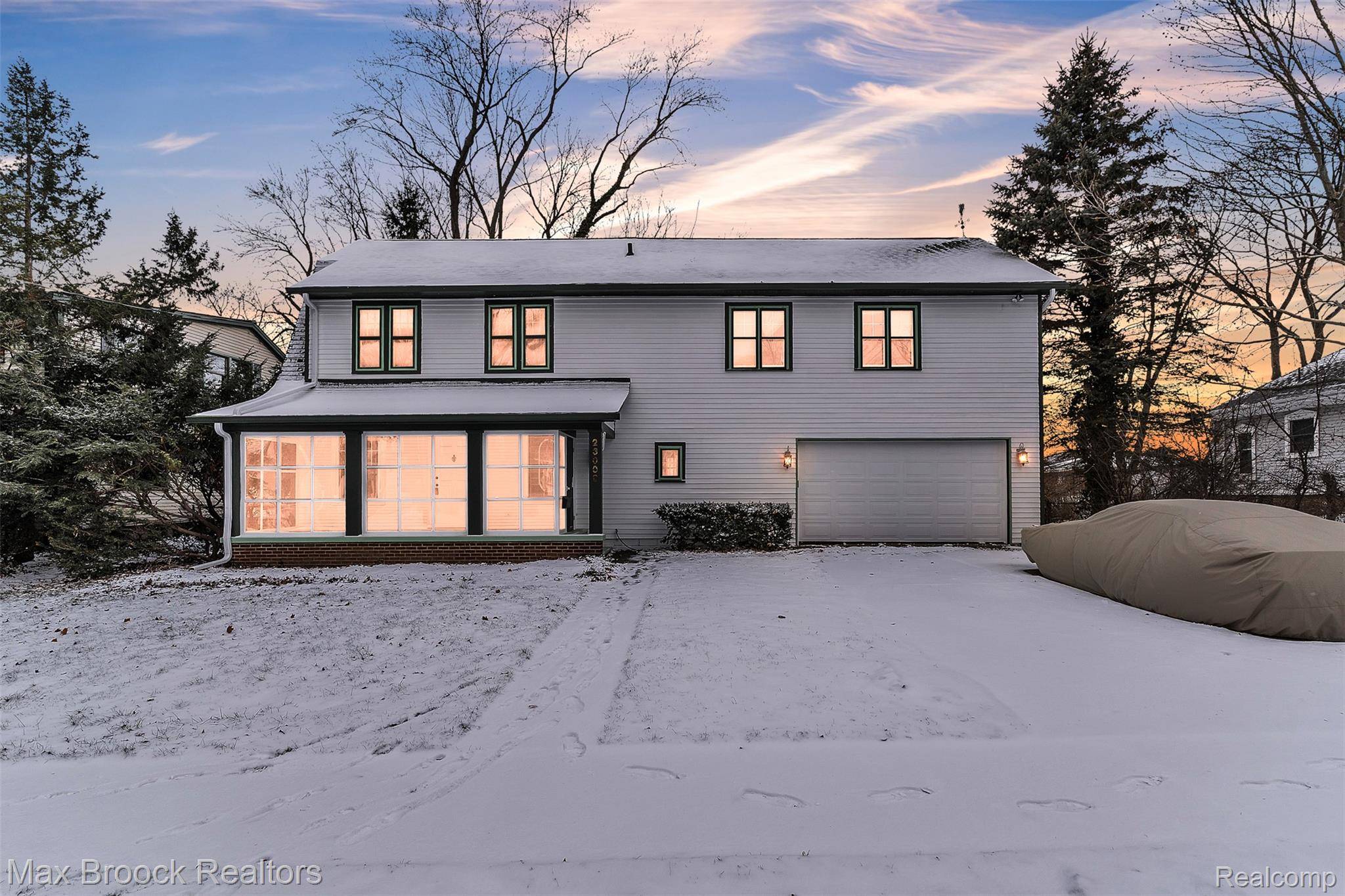 Farmington, MI 48336,23009 Maple AVE