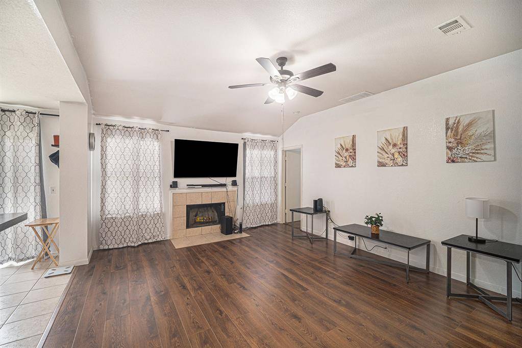 Fort Worth, TX 76131,1812 Wind Dancer Trail