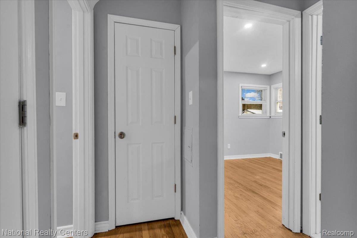 Detroit, MI 48219,20528 Stout ST