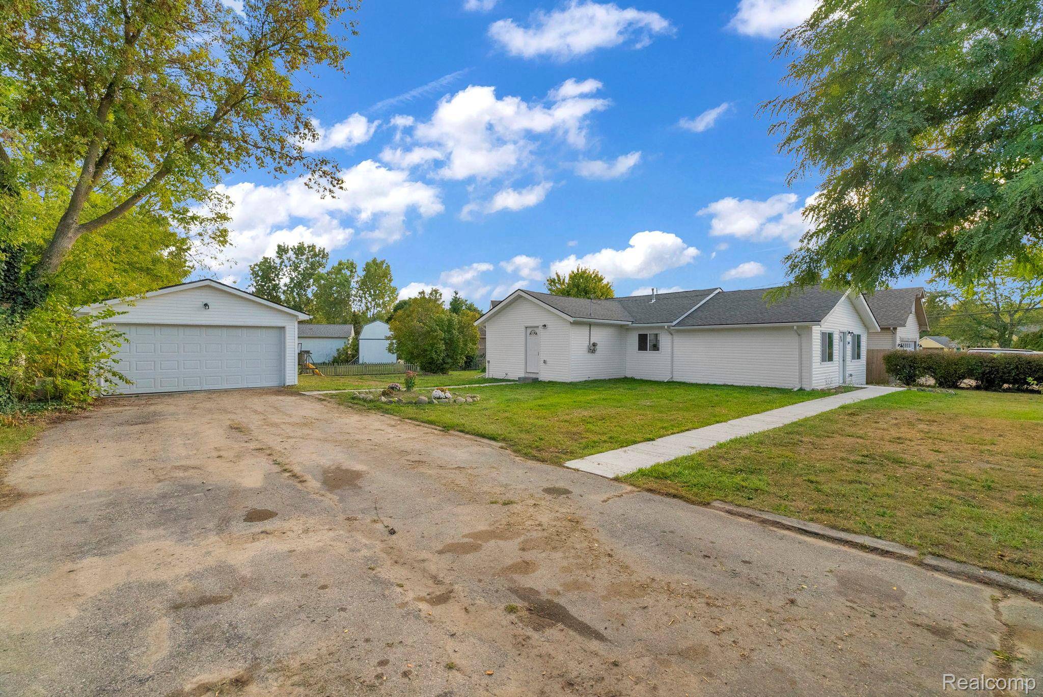 Auburn Hills, MI 48326,1038 Vinewood ST