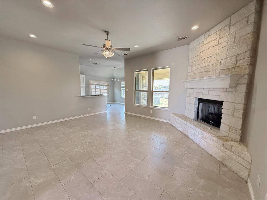 Granbury, TX 76049,3304 White Horse Drive