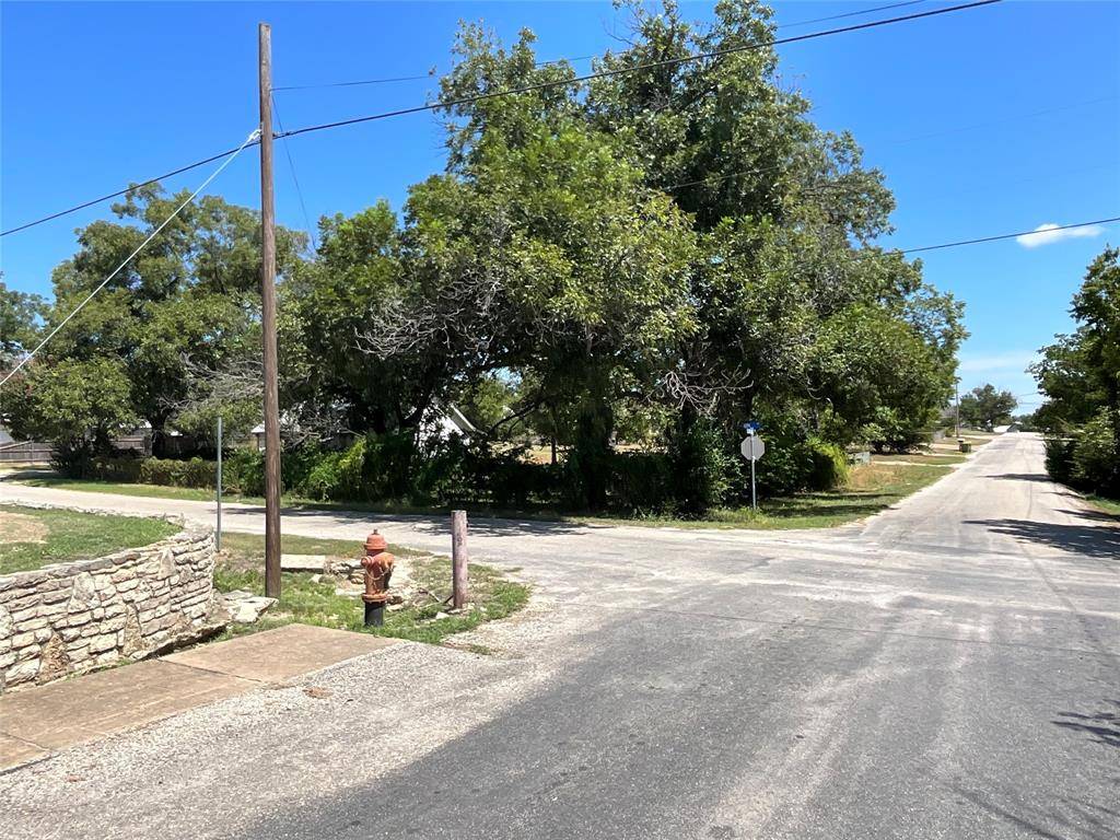 Hico, TX 76457,605 N Kirk Street