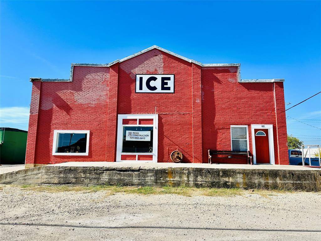 Cross Plains, TX 76443,402 S Main Street