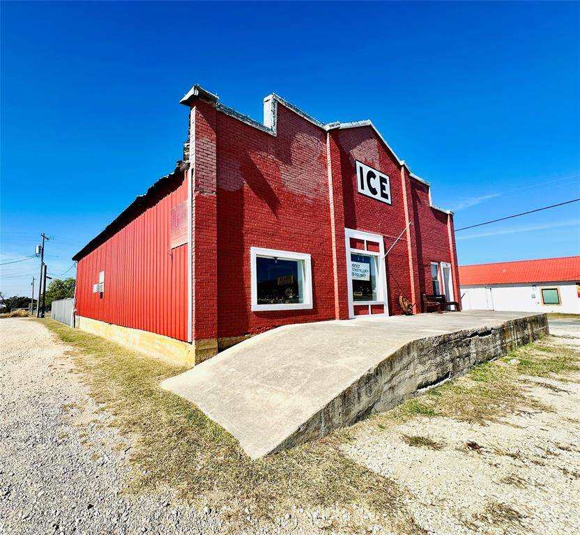 Cross Plains, TX 76443,402 S Main Street