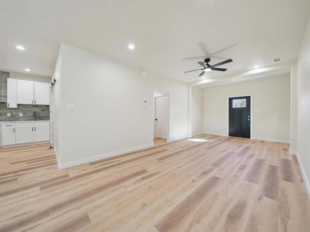 Dallas, TX 75216,3033 Springview Avenue