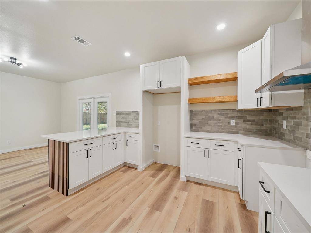 Dallas, TX 75216,3033 Springview Avenue