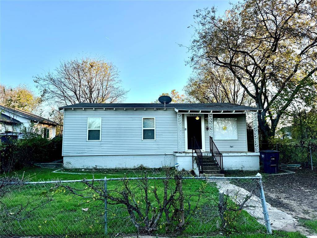 Fort Worth, TX 76107,5433 Houghton Avenue