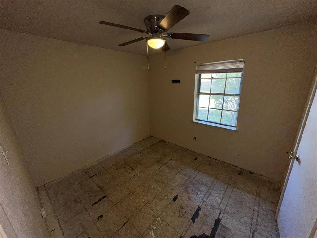 Dallas, TX 75241,6415 Cinnamon Oaks Drive