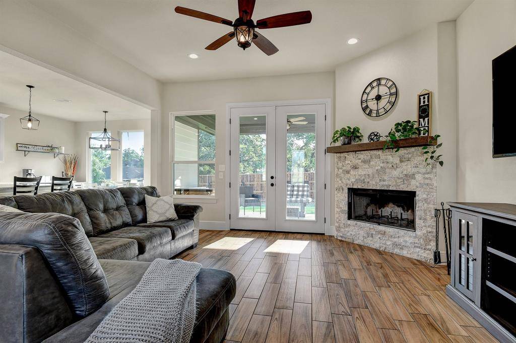 Pilot Point, TX 76258,168 Lakeview Circle