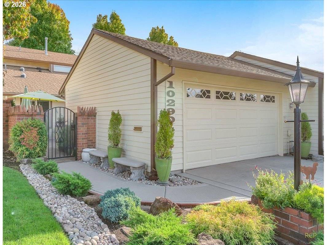 Portland, OR 97224,10290 SW GREENLEAF TER